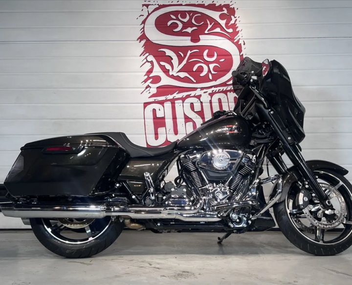 Harley-Davidson Street Glide Sресiаl